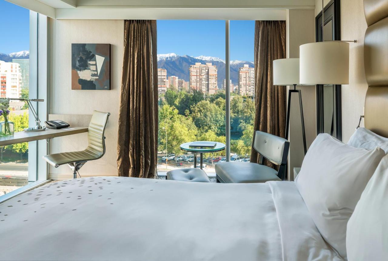 Renaissance Santiago By Marriott Hotel Exterior photo