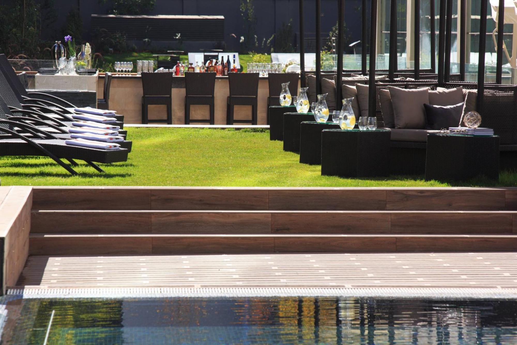 Renaissance Santiago By Marriott Hotel Exterior photo