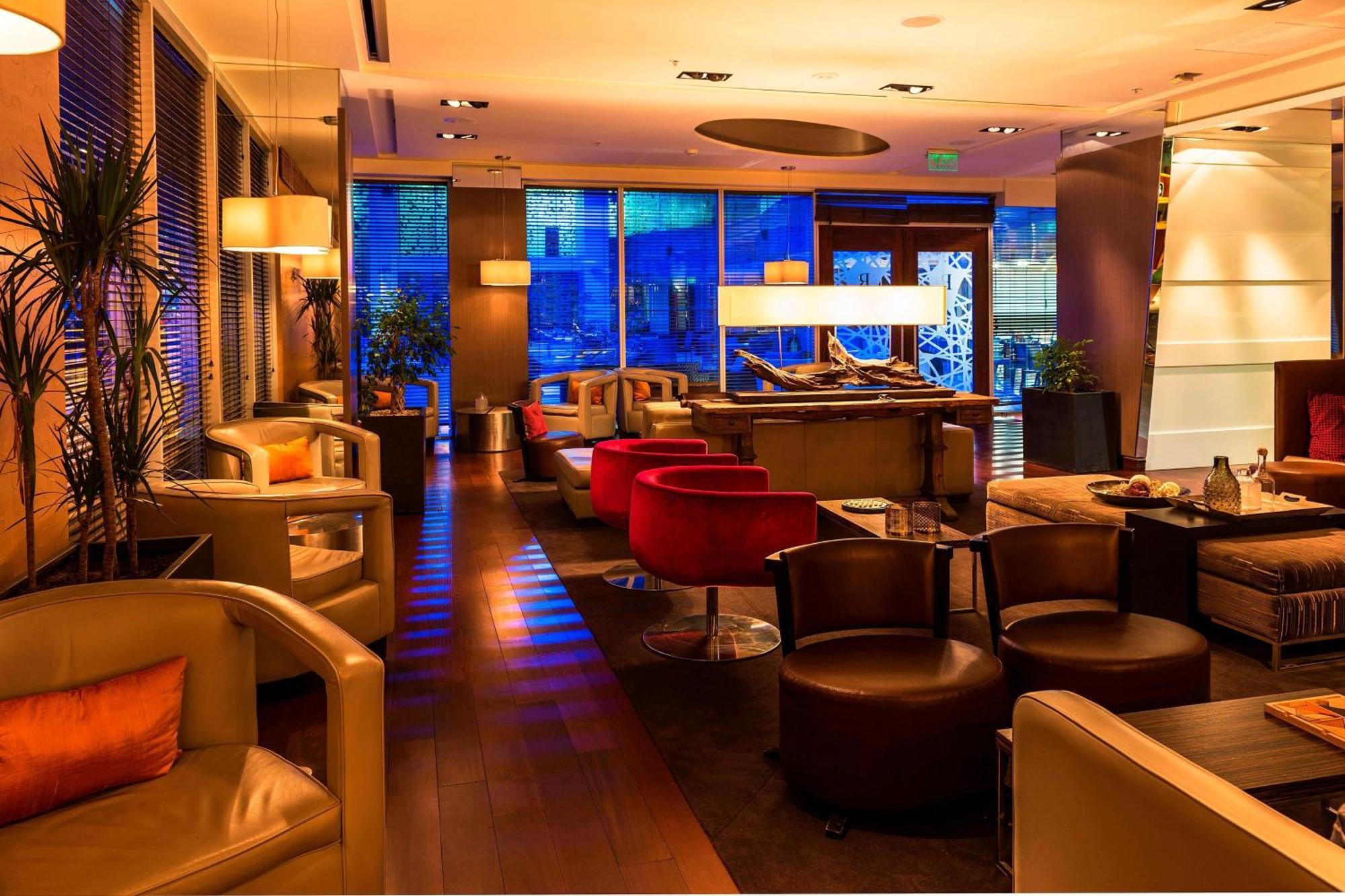 Renaissance Santiago By Marriott Hotel Exterior photo