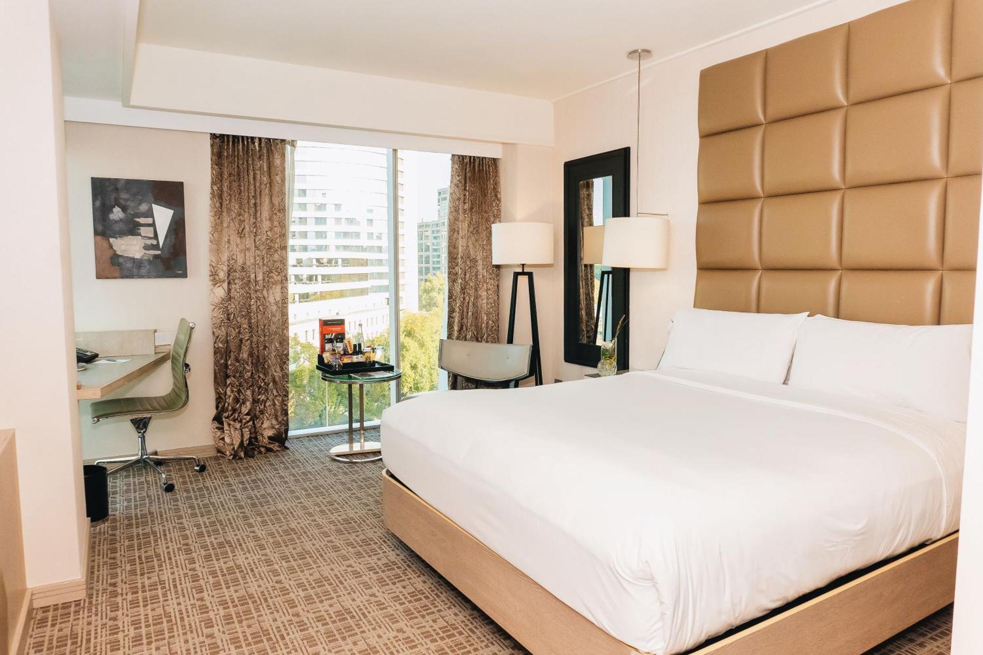 Renaissance Santiago By Marriott Hotel Exterior photo