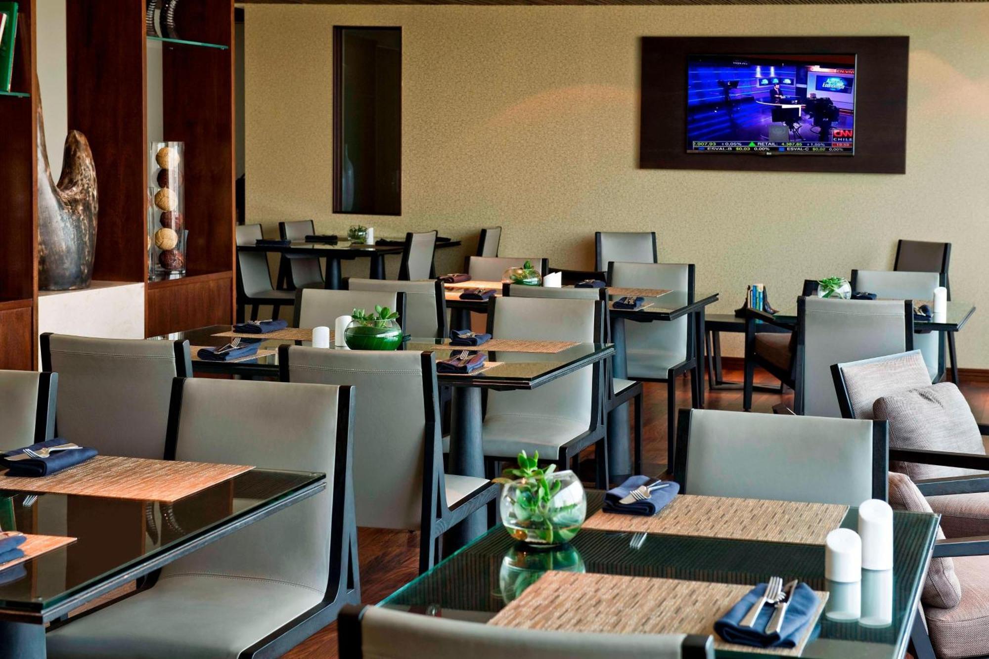 Renaissance Santiago By Marriott Hotel Exterior photo