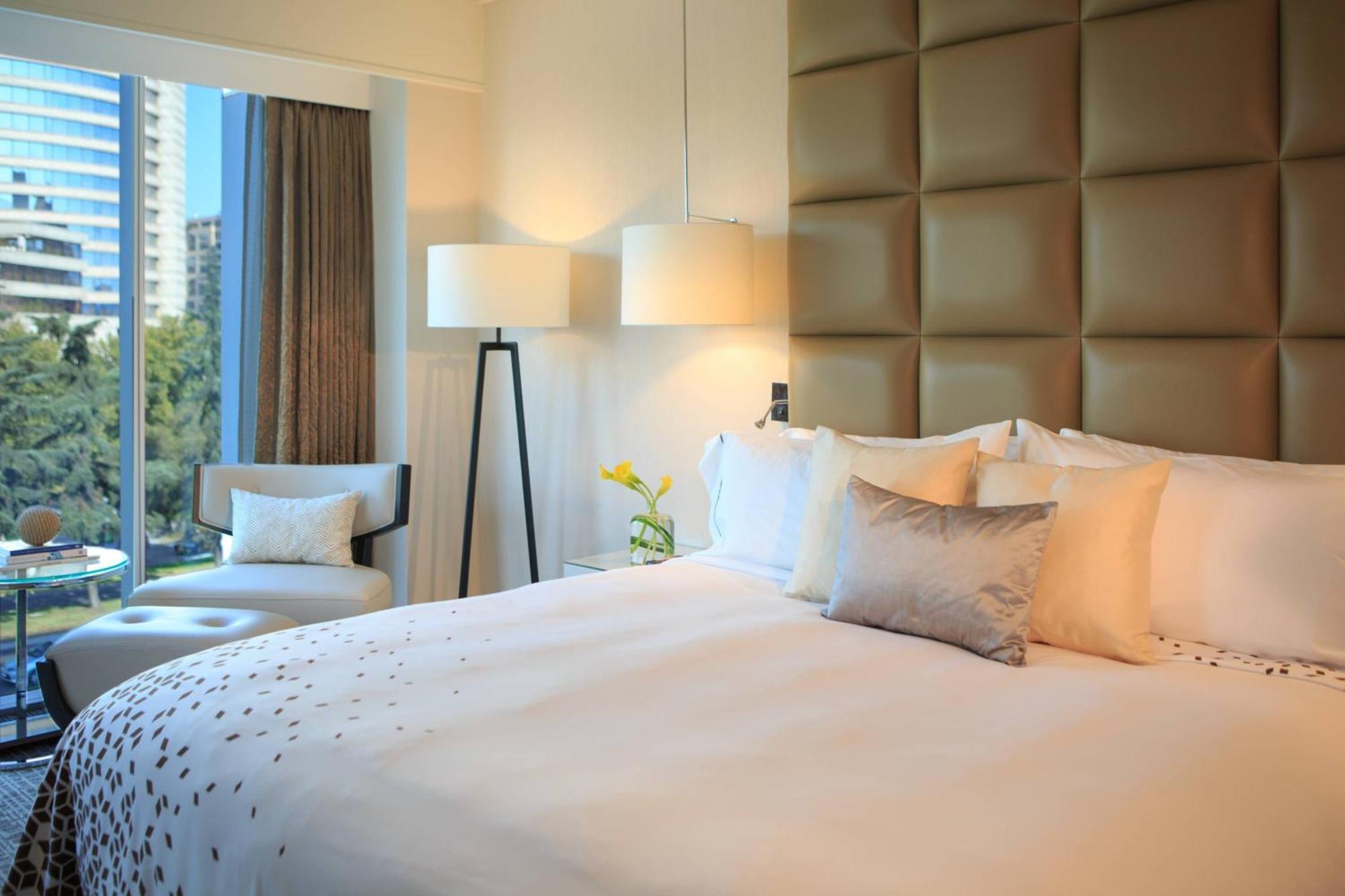 Renaissance Santiago By Marriott Hotel Exterior photo